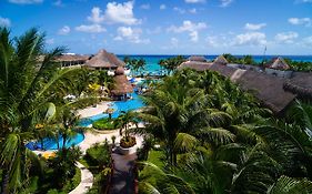 The Reef Coco Beach